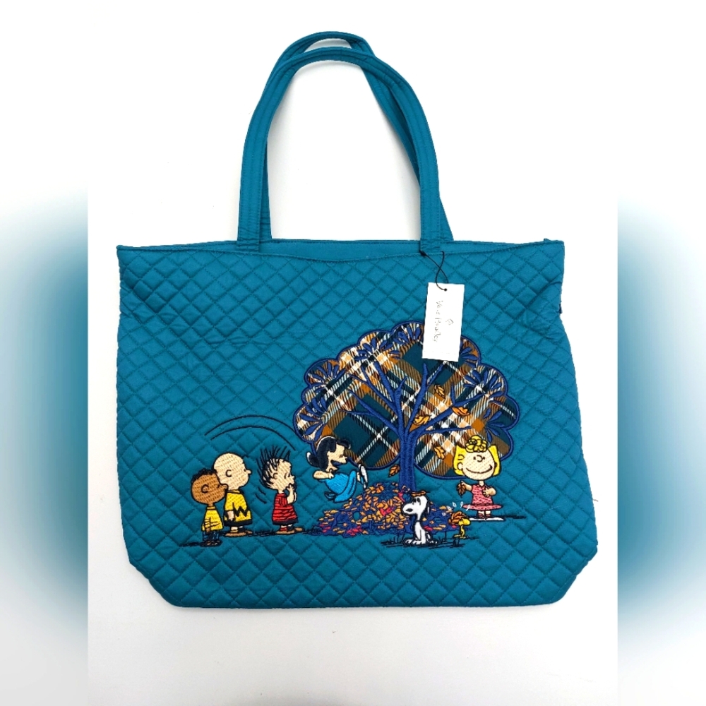Vera Bradley Fall For Peanuts Snoopy Fall Meadow Large Vera Tote NWT